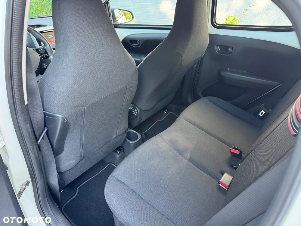 Citroën C1 PureTech 82 SELECTION - 19