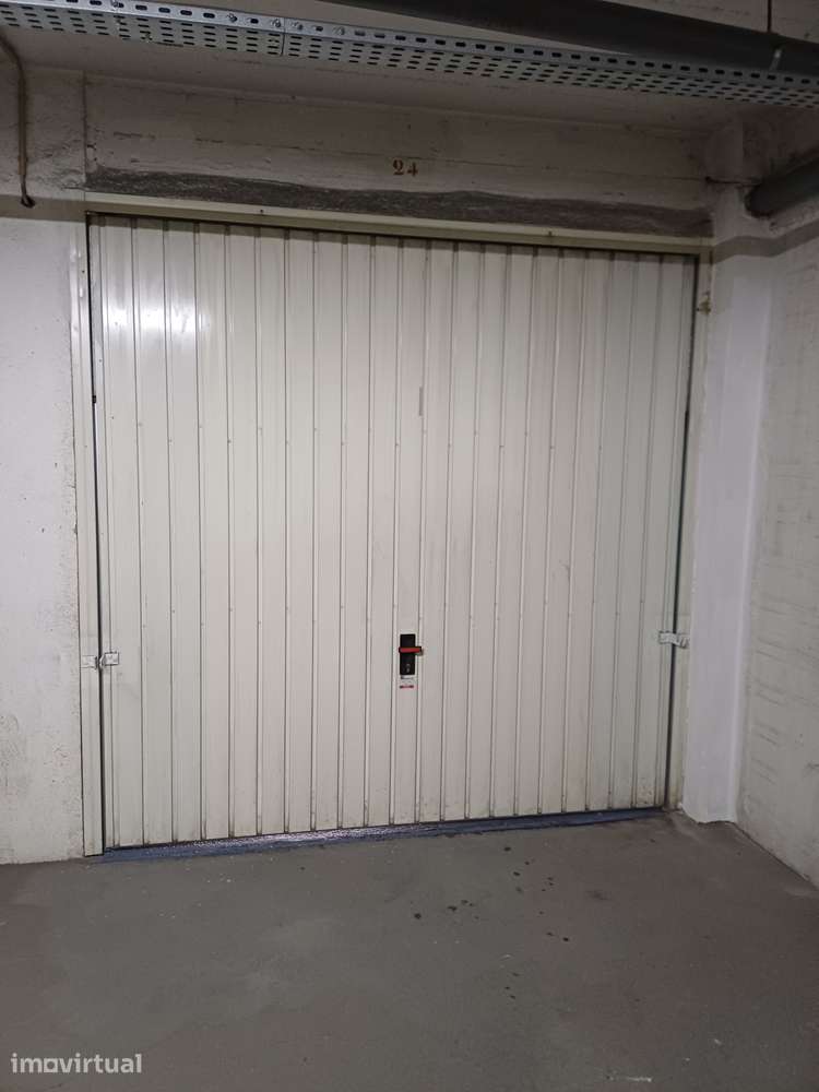Garagem Box em Queluz e Belas por 39.000 EUR - Grande imagem: 3/4