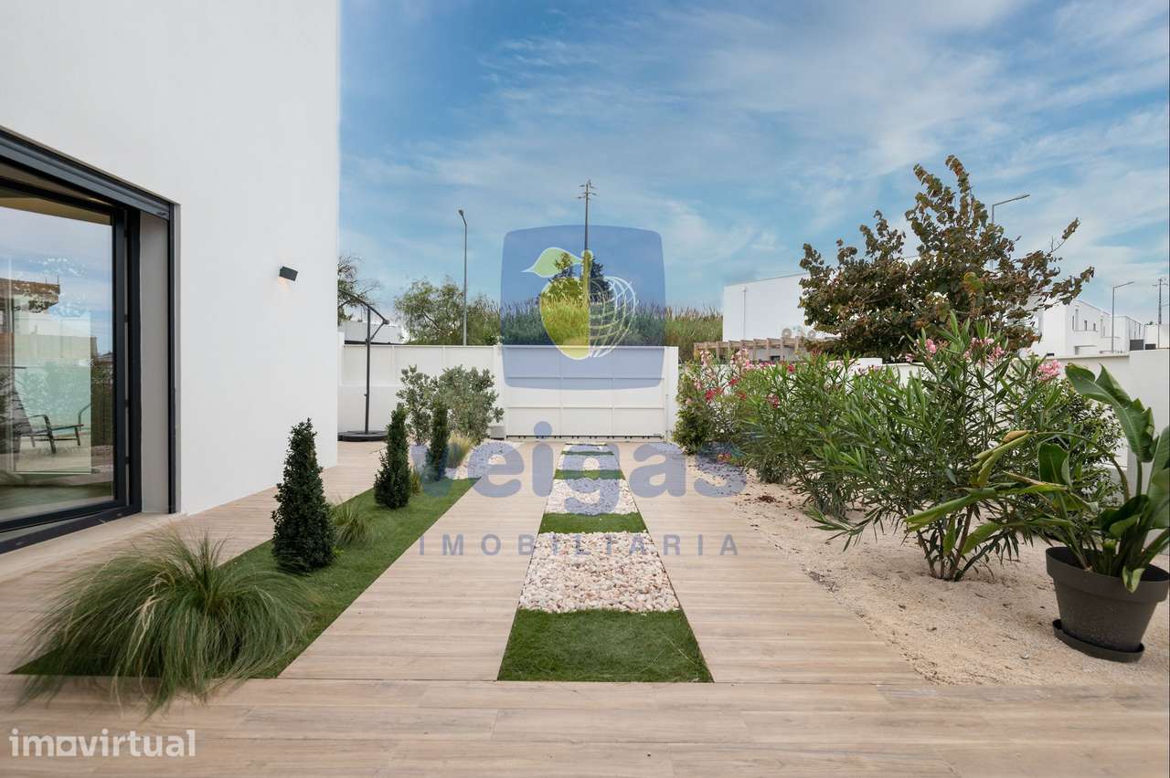 Moradia T4 Nova com Garagem e Terraço - Grande imagem: 5/45