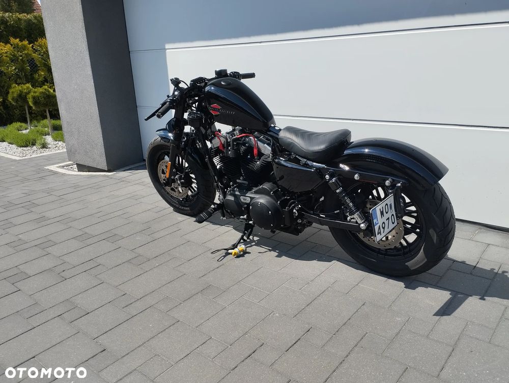 Harley-Davidson Sportster Forty-Eight - 14