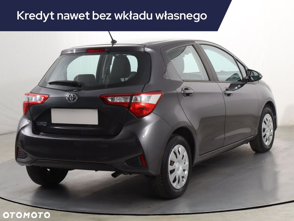 Toyota Yaris - 7