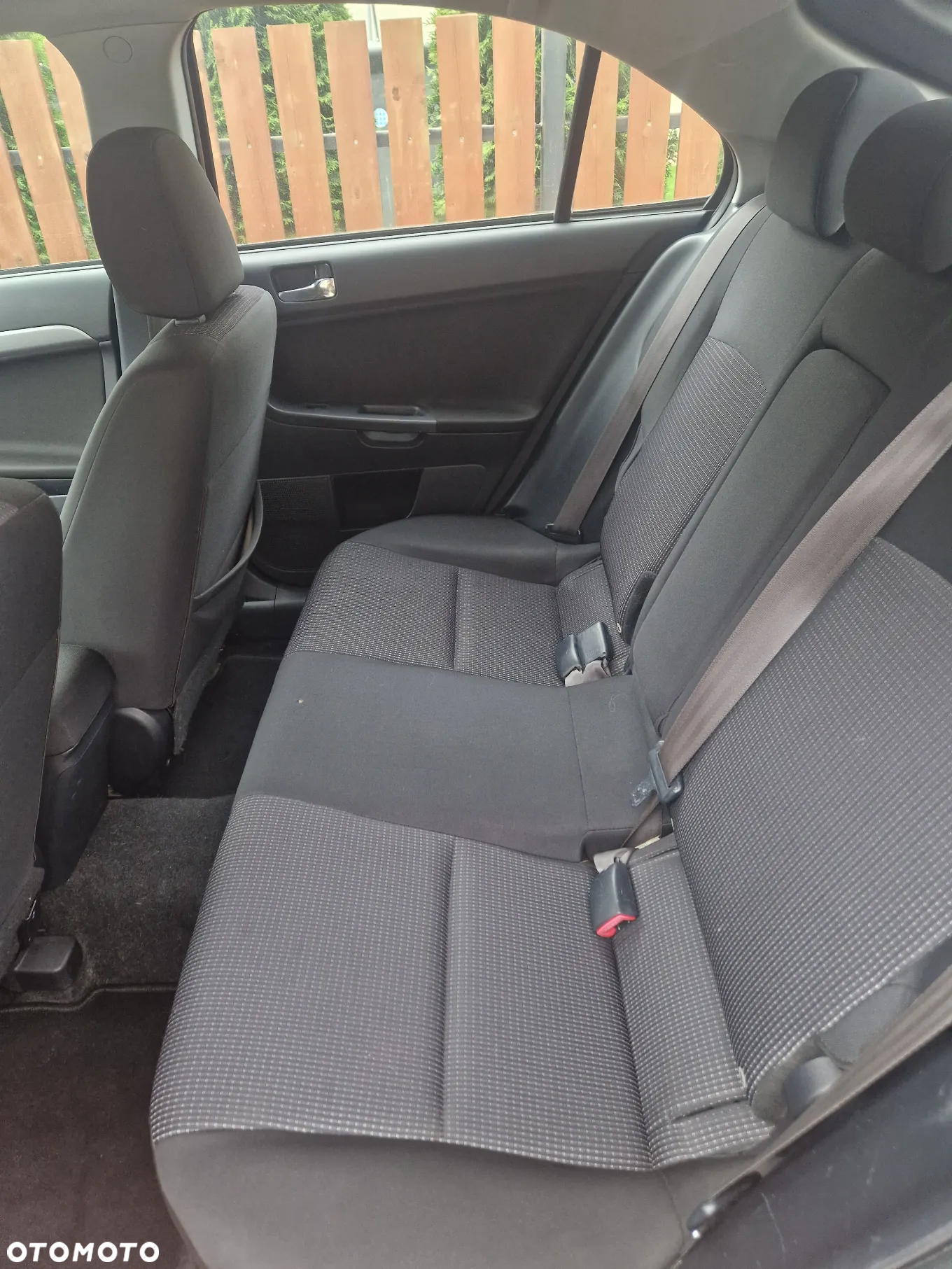 Mitsubishi Lancer - 8