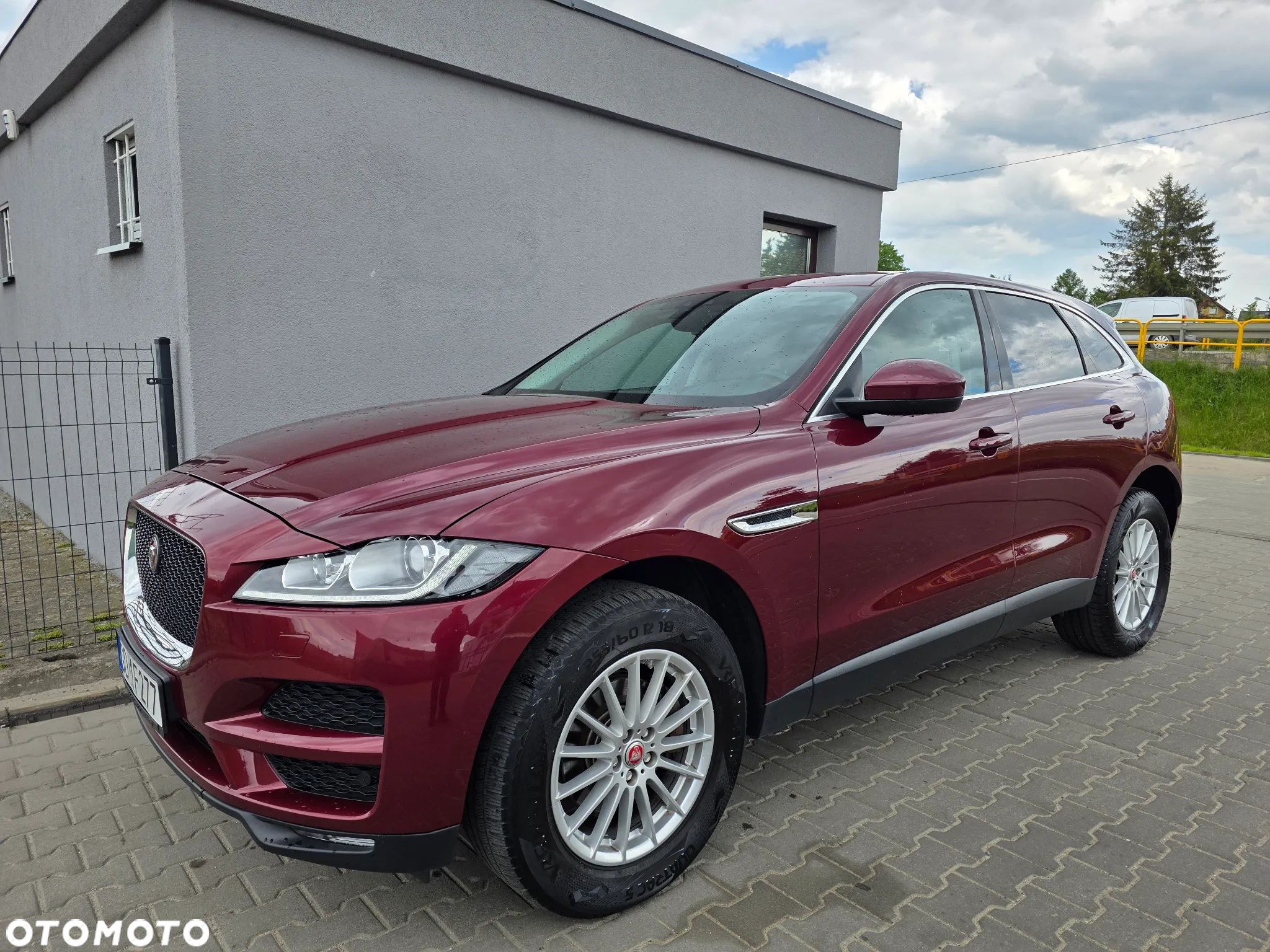 Jaguar F-Pace - 1