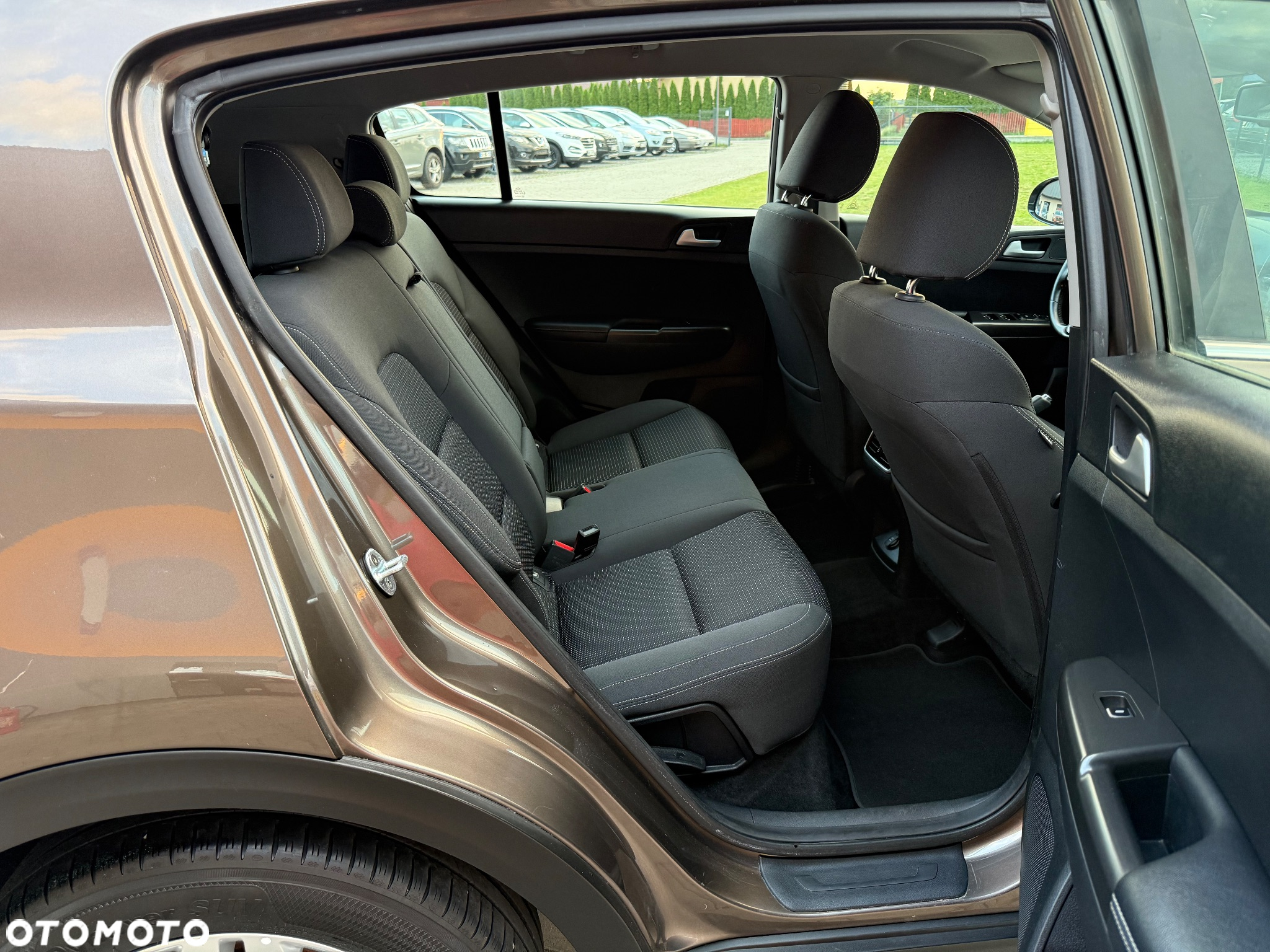 Kia Sportage 1.7 CRDI Business Line M 2WD - 8