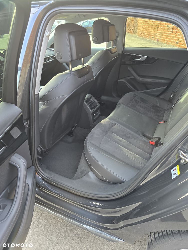 Audi A4 Limousine - 12