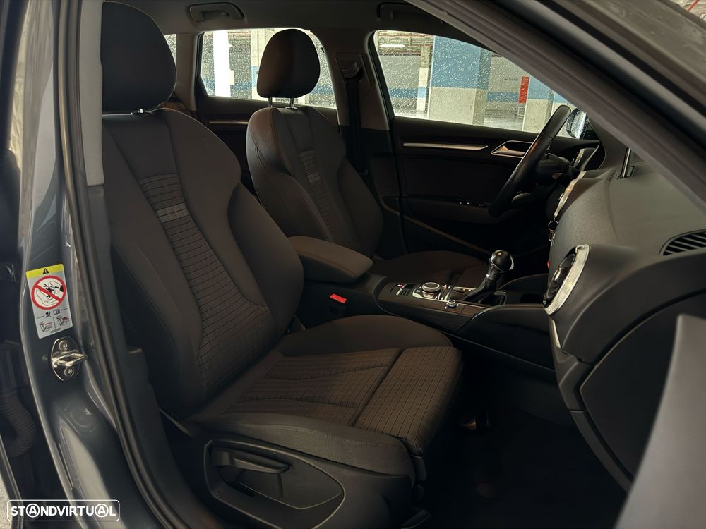 Audi A3 Sportback 1.6 TDI Sport S tronic - 26