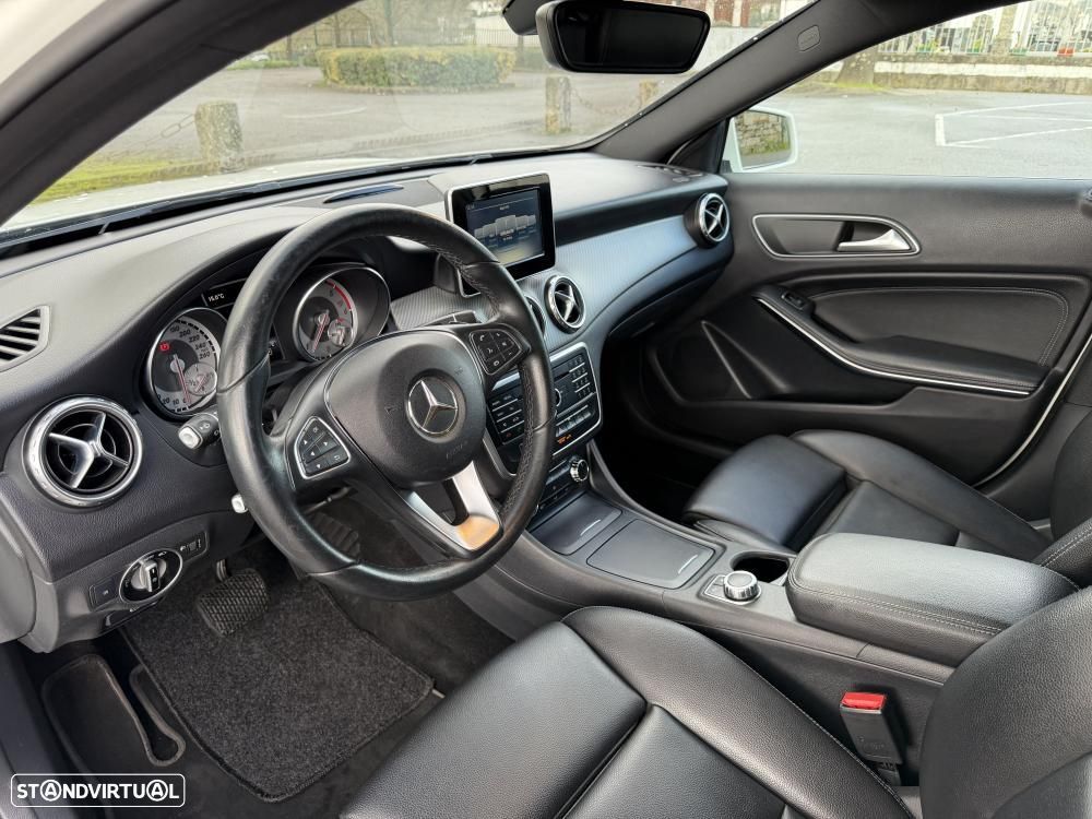 Mercedes-Benz GLA 180 d 7G-DCT Urban - 8