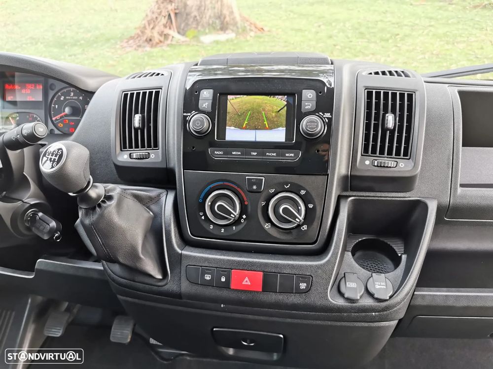 Peugeot Boxer L4H3 3.5T 2.2 BlueHdi 165cv CM6 Premium Plus 3 Lug. - 23