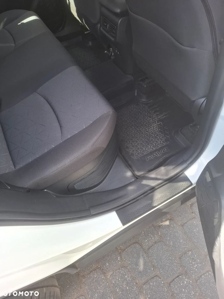 Toyota RAV4 2.5 Hybrid Active 4x2 - 29