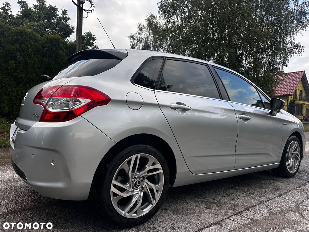 Citroën C4 VTi 120 Exclusive - 3