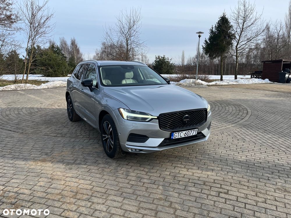 Volvo XC 60 T6 AWD Geartronic Momentum Pro - 11