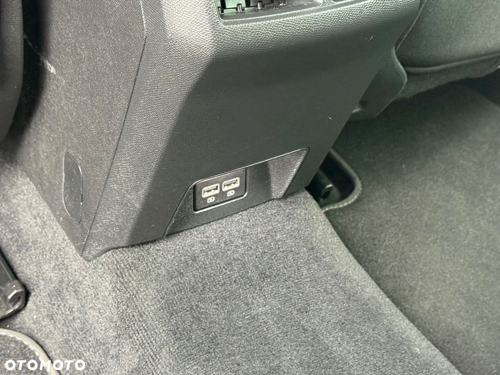 Peugeot 508 BlueHDi 130 EAT8 Allure Pack - 29