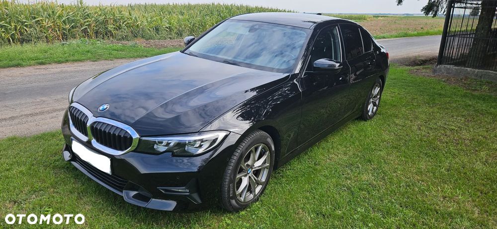 BMW 3 Series 2020 photo 3