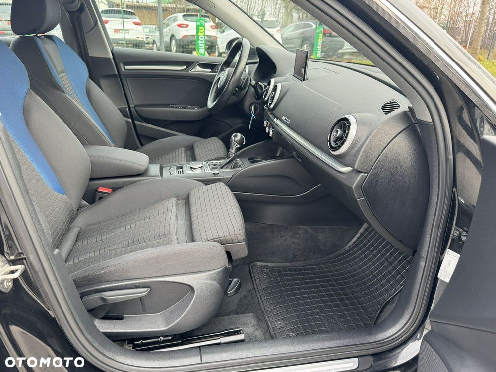 Audi A3 Sportback 1.6 TDI Sport S tronic - 33