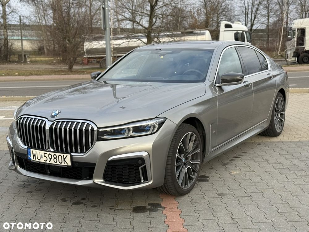 BMW Seria 7 750i xDrive sport - 4