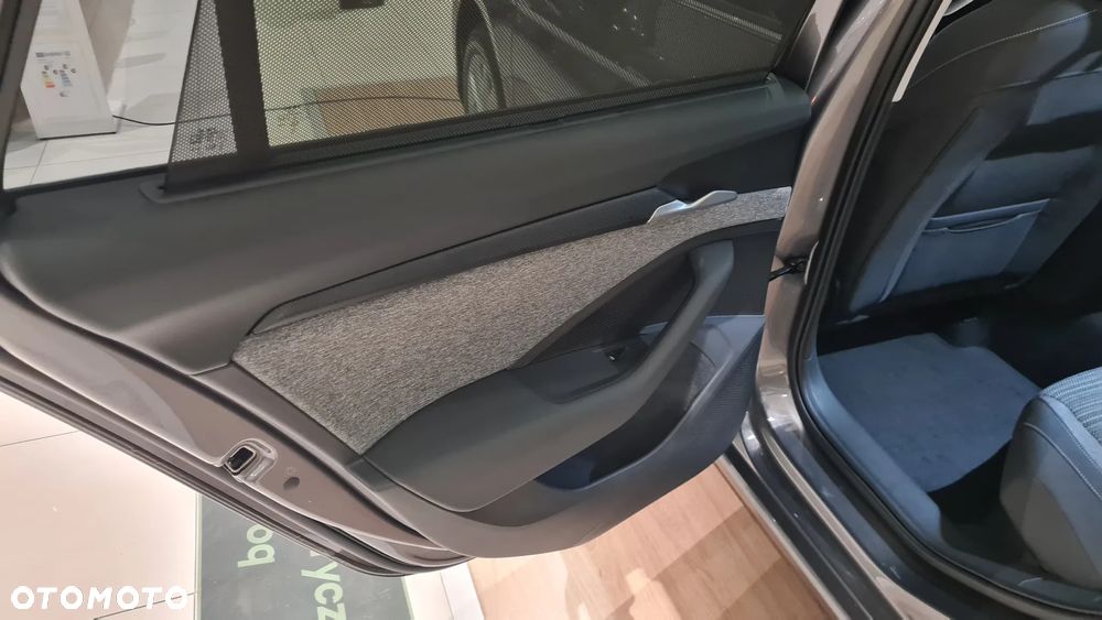 Skoda Superb 2.0 TDI SCR 4x4 Edition 130 DSG - 10