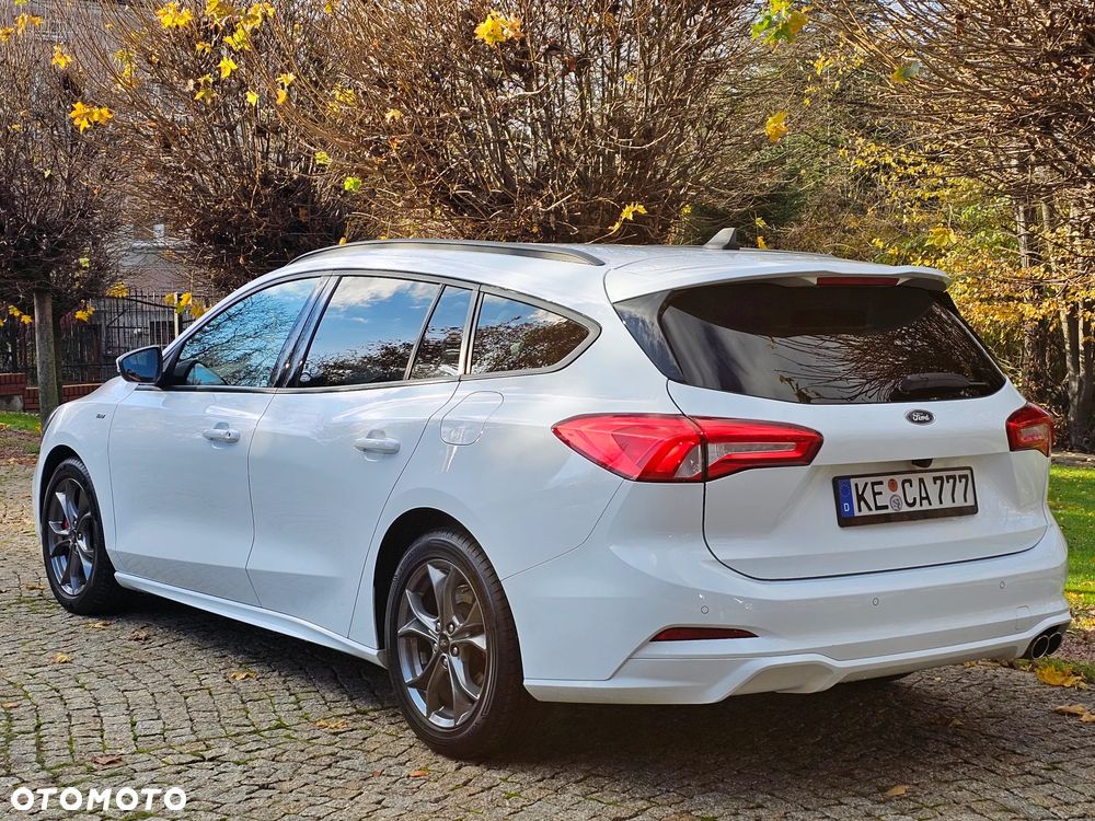 Ford Focus Turnier 1.5 EcoBlue Start-Stopp-System ST-LINE DESIGN - 9
