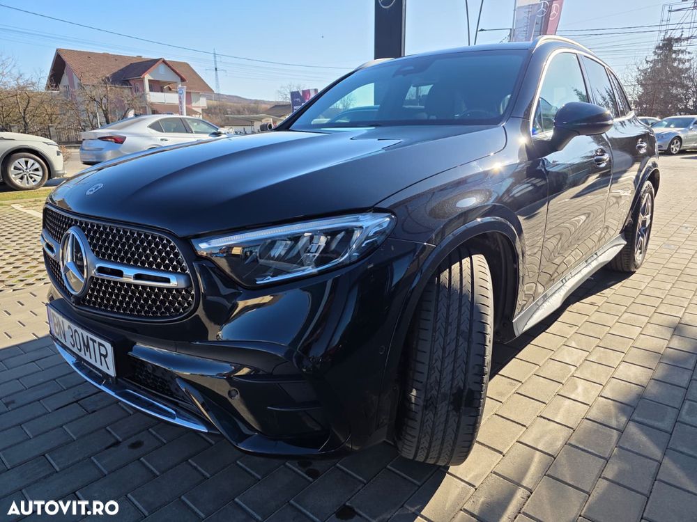 Mercedes-Benz GLC 300 4Matic 9G-TRONIC AMG Line Advanced - 9