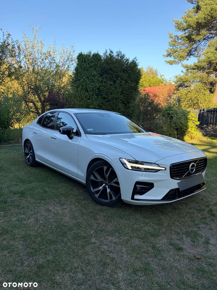Volvo S60 B4 B R-Design - 4