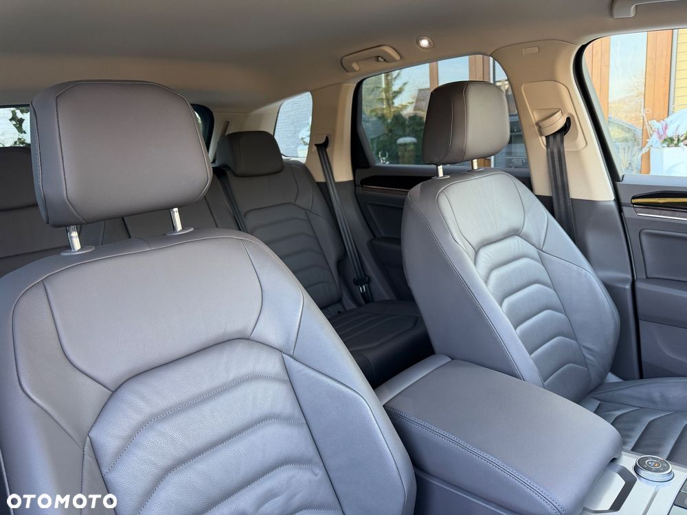 Volkswagen Touareg 3.0 V6 TDI SCR 4Mot Elegance - 19