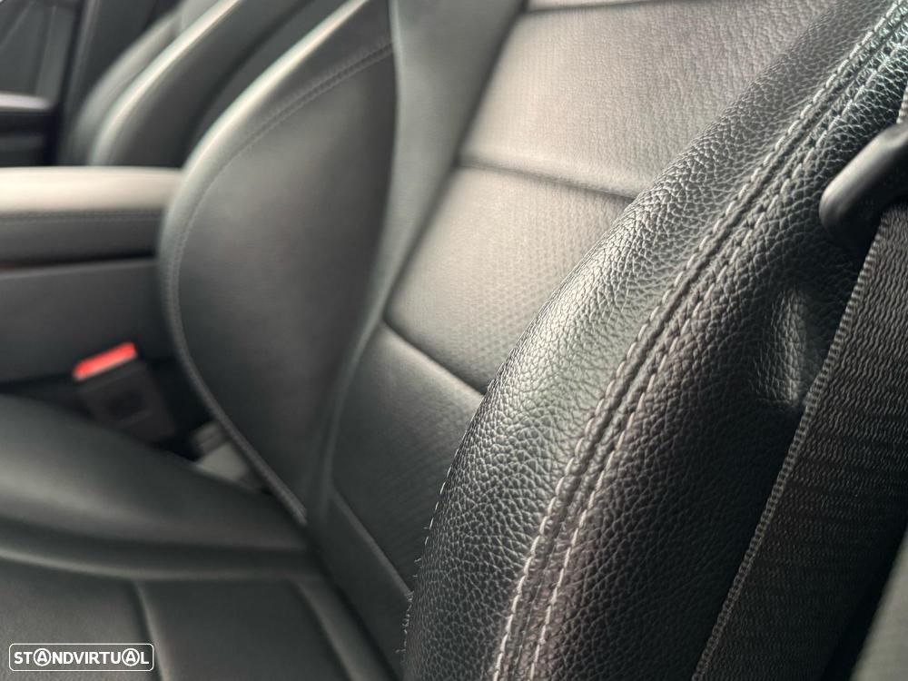 Mercedes-Benz GLC 300 e 4Matic 9G-TRONIC Avantgarde Advanced - 24