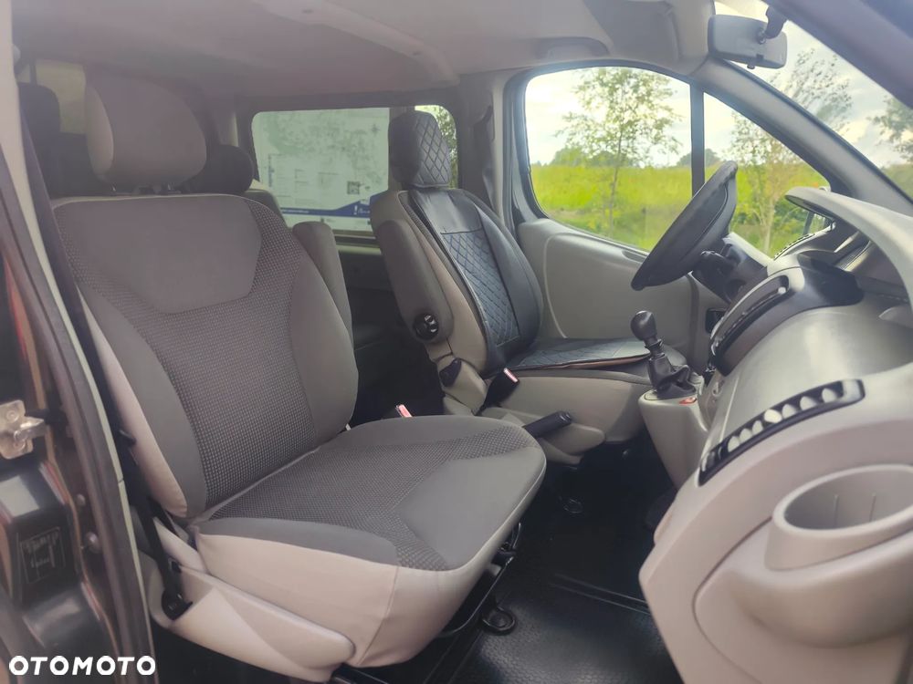 Opel Vivaro - 18