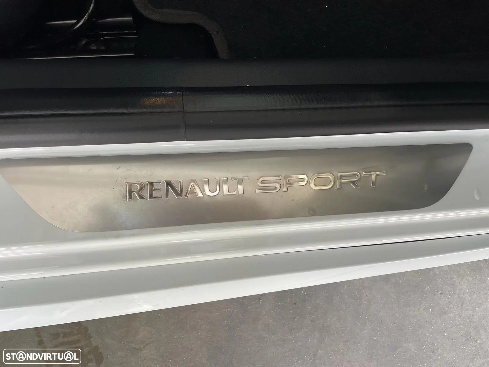 Renault Clio 1.2 TCE GT EDC - 26