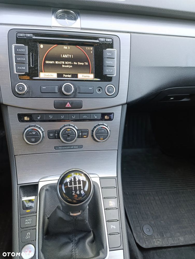 Volkswagen Passat 2.0 TDI Highline - 5