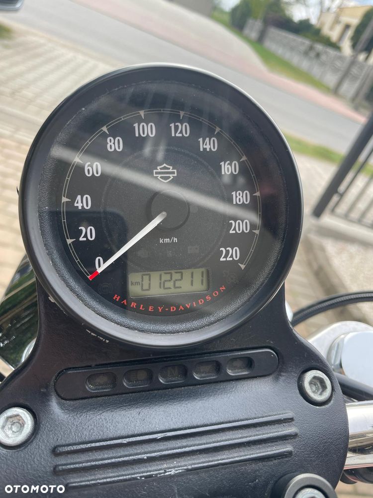 Harley-Davidson Sportster Low 883L - 11