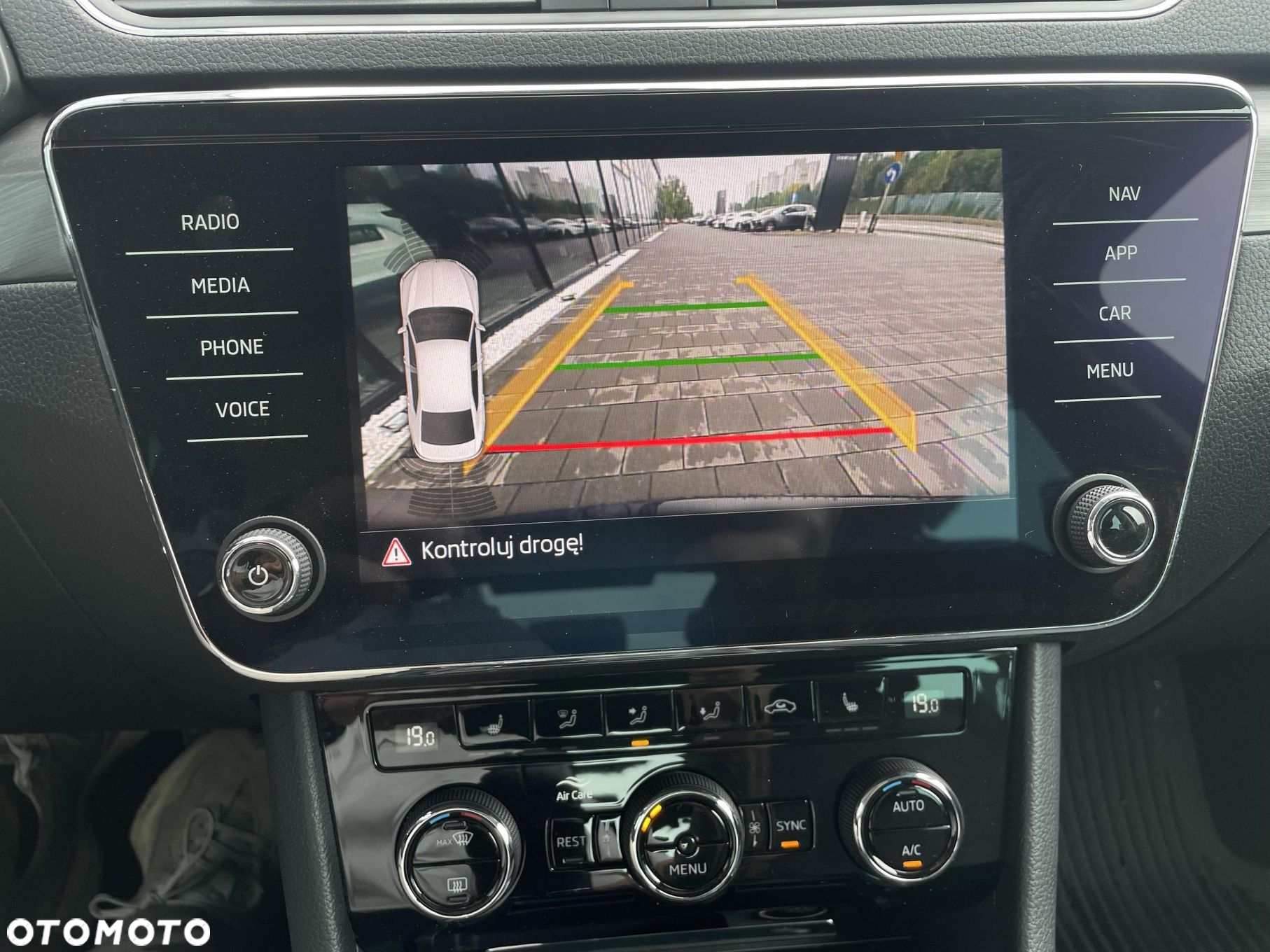 Skoda Superb 1.5 TSI ACT Style - 23