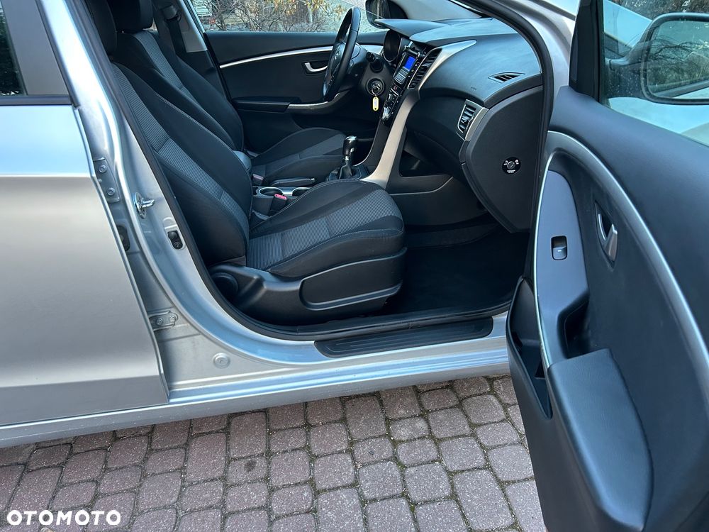 Hyundai i30 i30cw 1.4 Fifa World Cup Edition - 26