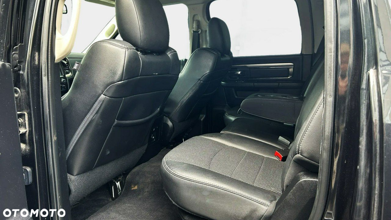 Dodge RAM - 10