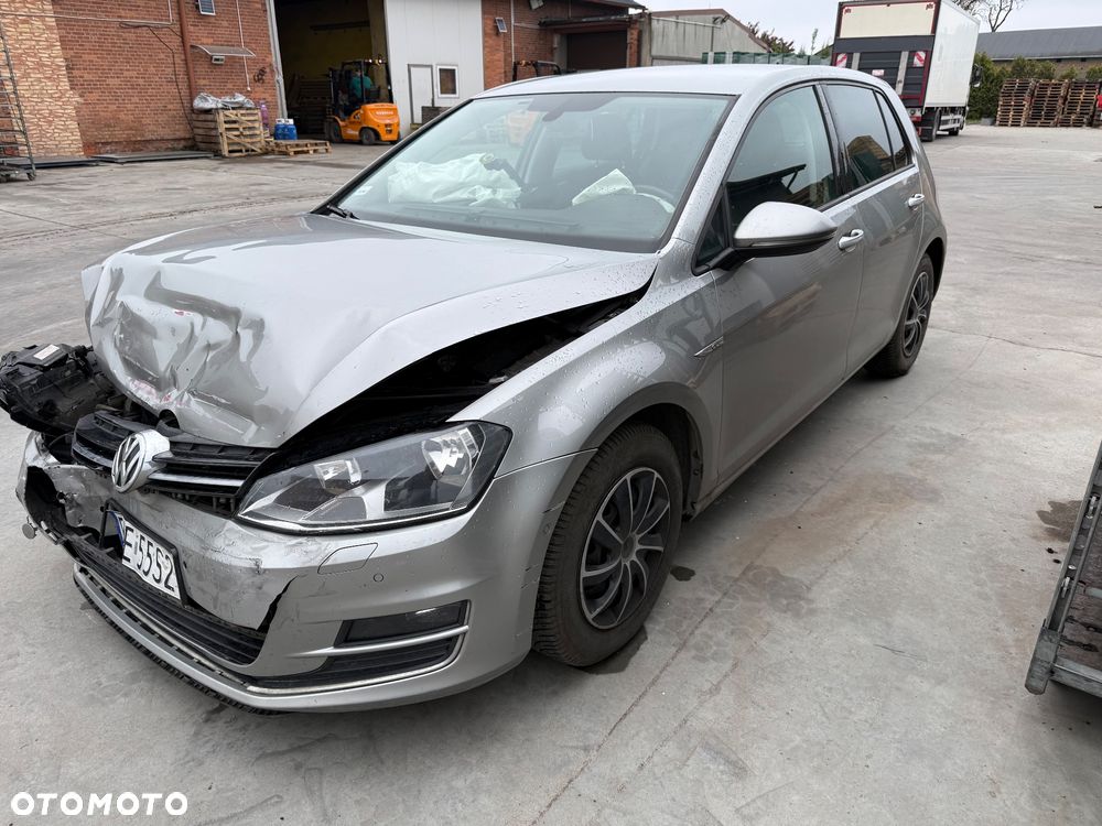 Volkswagen Golf 1.6 TDI BlueMotion Trendline - 3