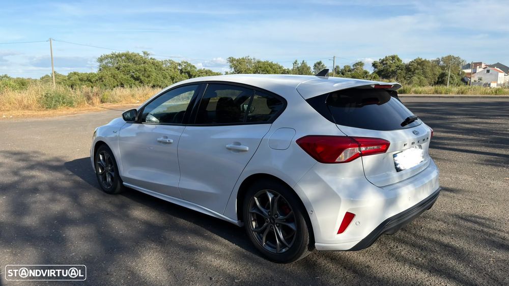 Ford Focus 1.0 EcoBoost MHEV ST-Line - 4