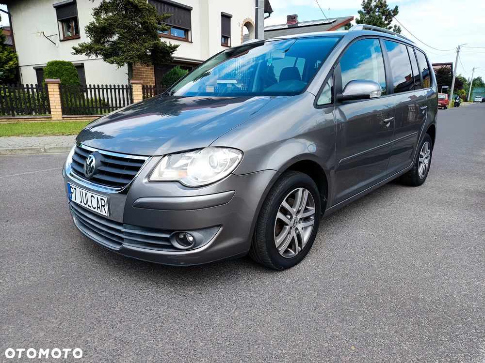 Volkswagen Touran - 3