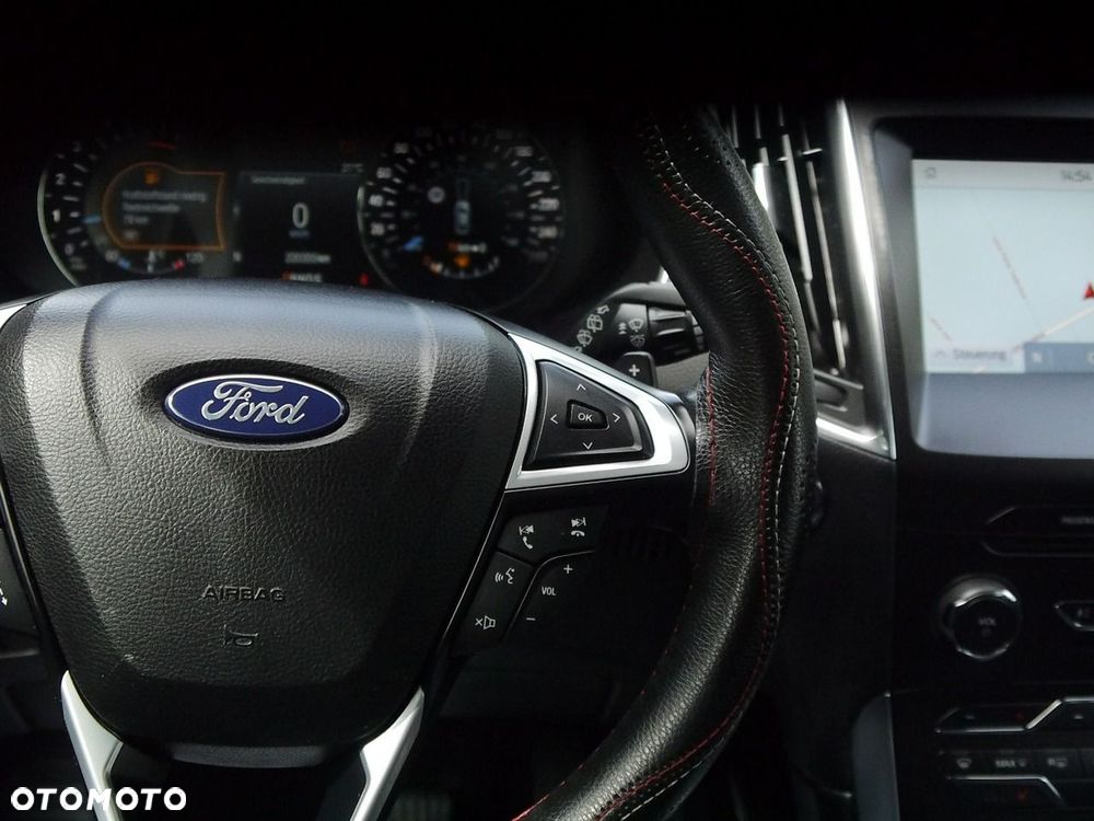 Ford S-Max 2.0 EcoBlue Bi-Turbo Titanium - 32