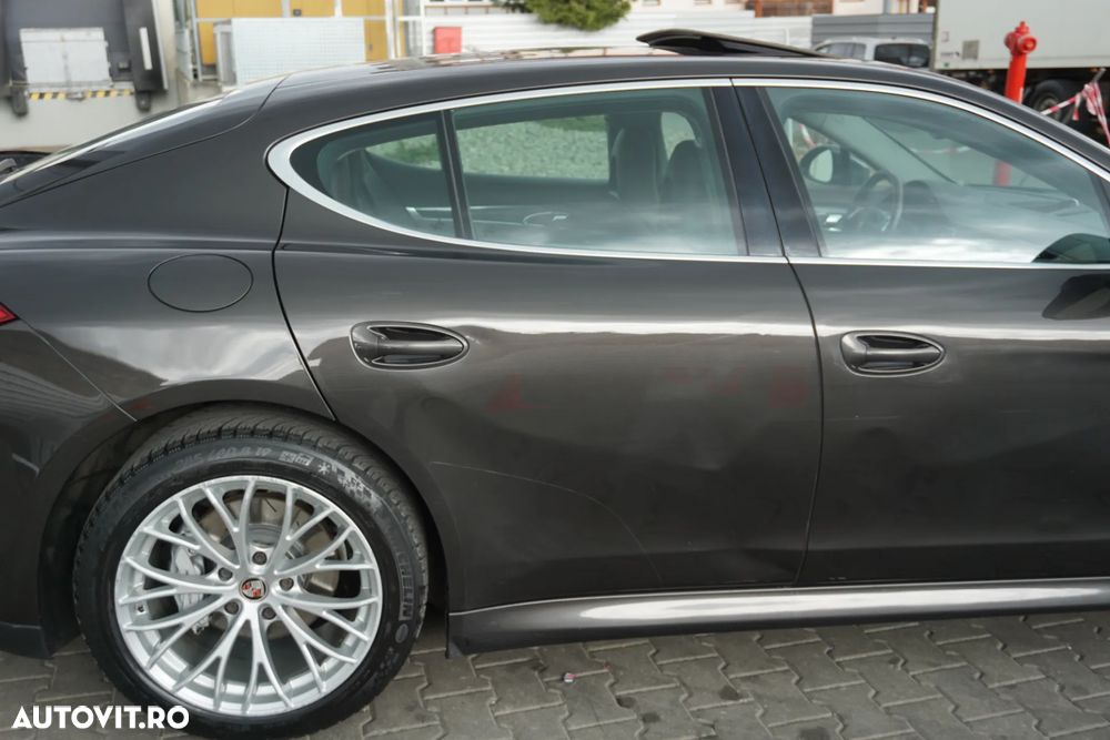 Porsche Panamera - 19