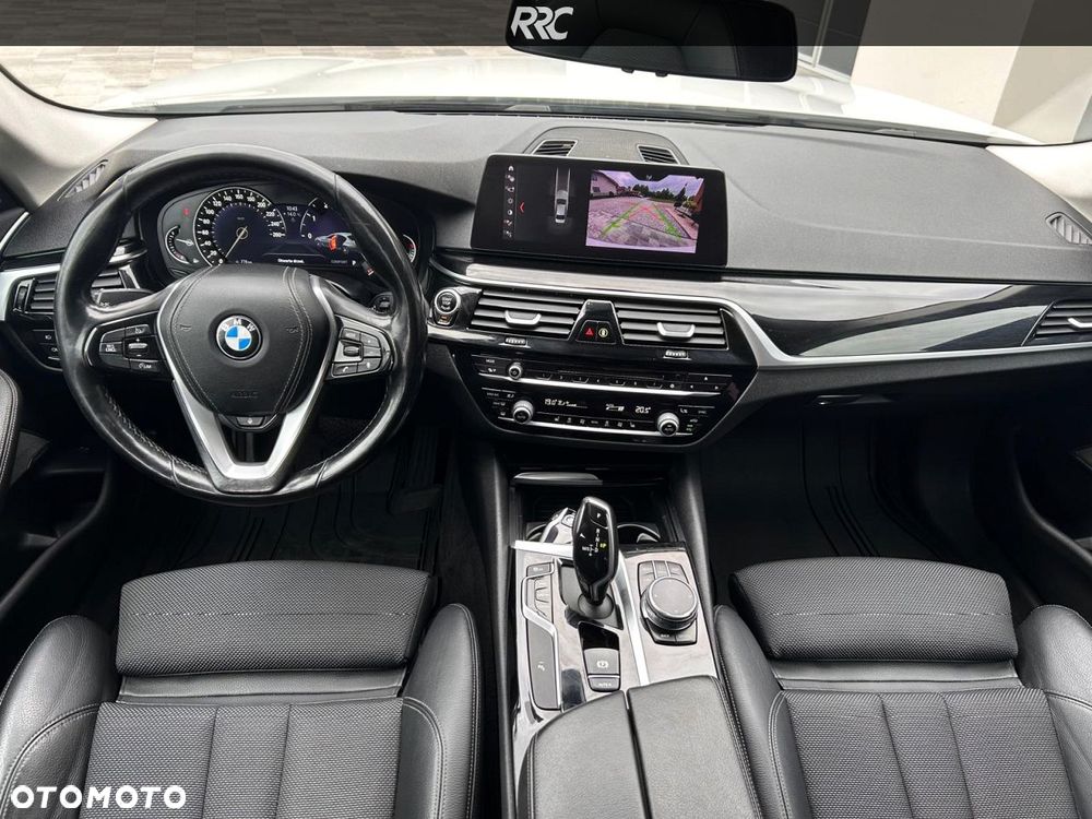 BMW Seria 5 530i Sport Line - 18