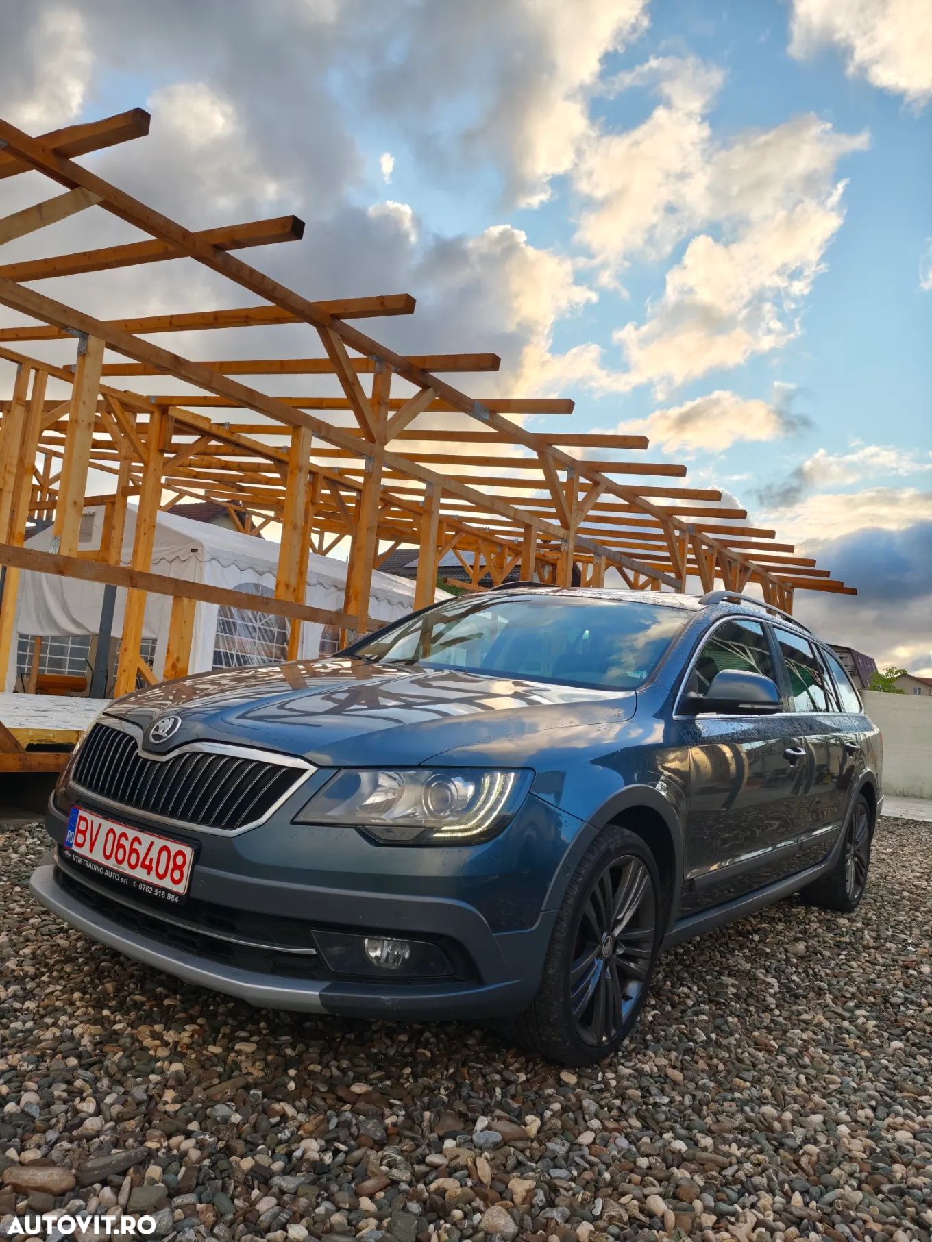 Skoda Superb 2.0 TDI Green tec 4x4 DSG Elegance - 1