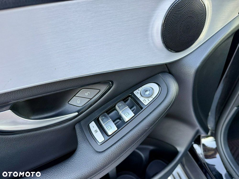 Mercedes-Benz GLC 300 d 4Matic 9G-TRONIC - 40