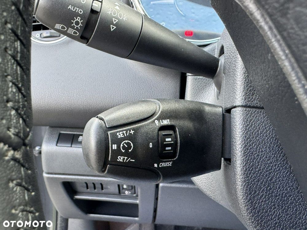 Peugeot 3008 - 21