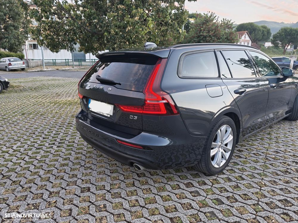 Volvo V60 2.0 D3 Momentum - 6