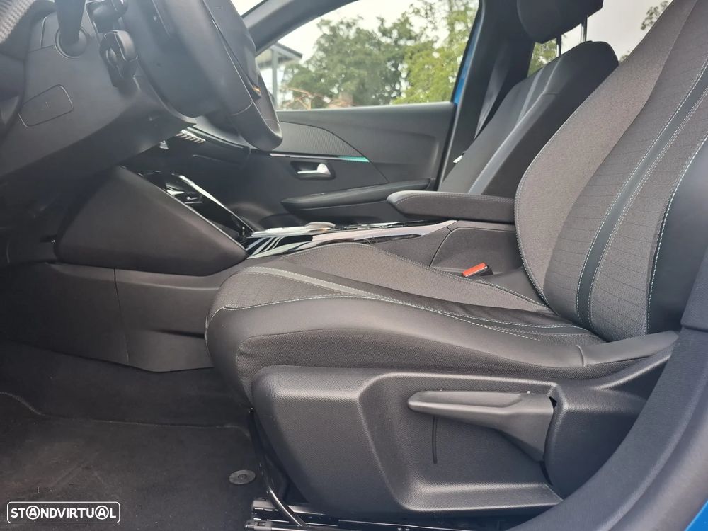 Peugeot 208 1.2 PureTech GT Line EAT8 - 23