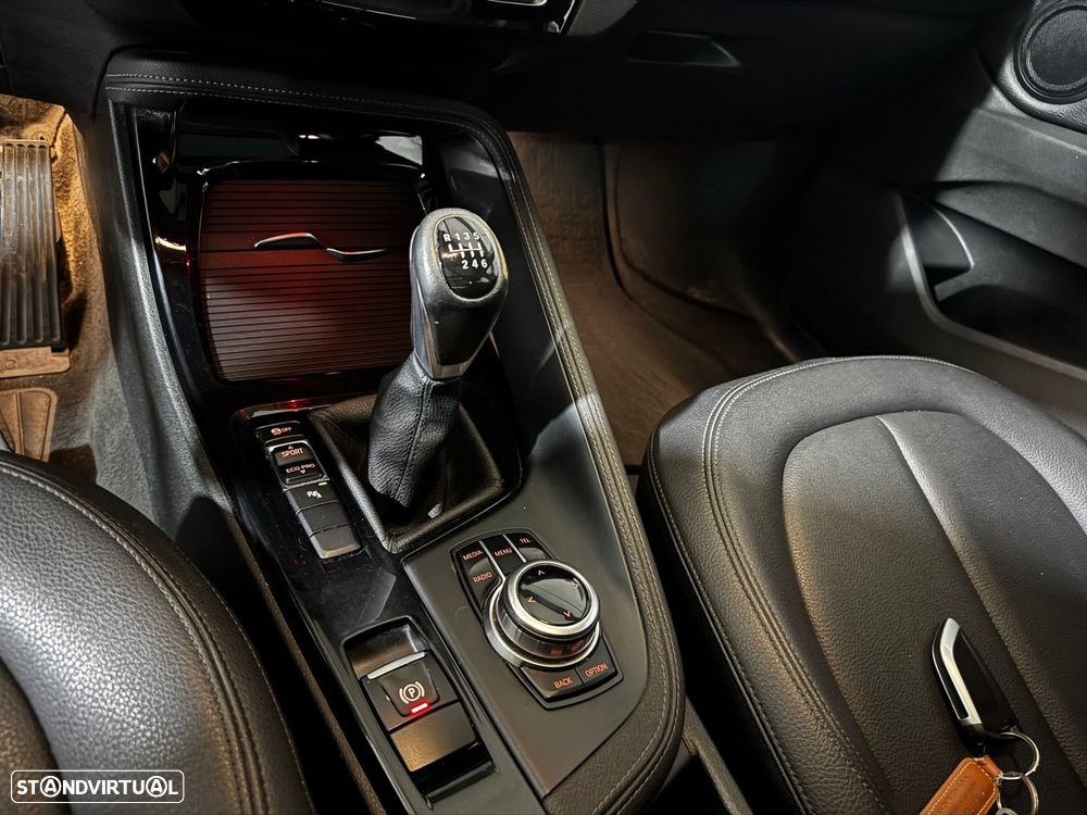 BMW X1 16 d sDrive Advantage - 18