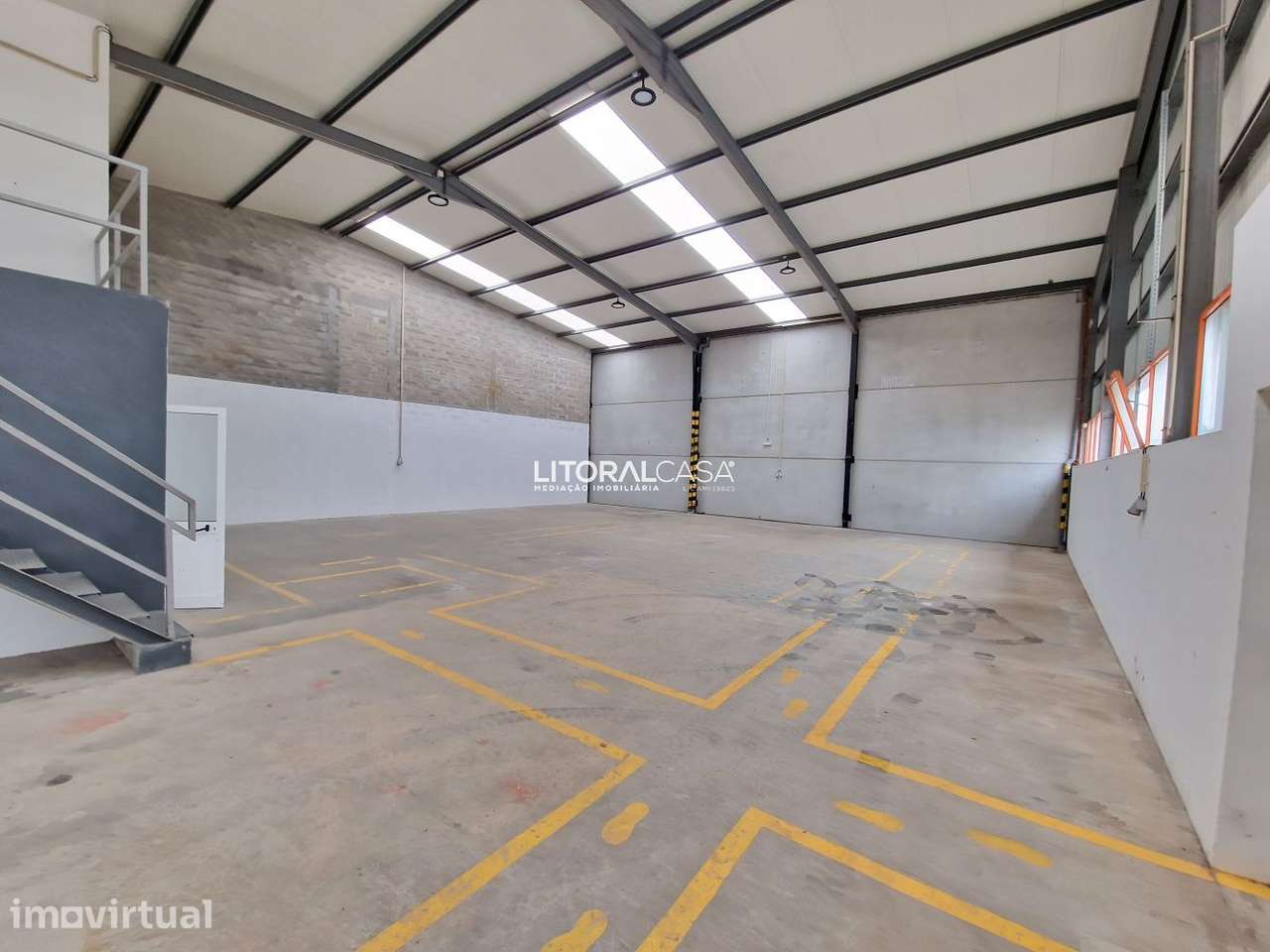 Armazém 350 m2 - Z I da Mota - Grande imagem: 3/15