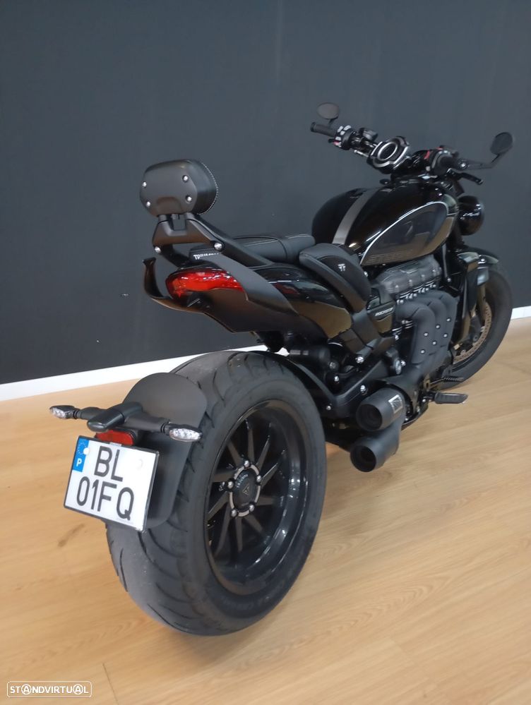 Triumph Rocket - 10