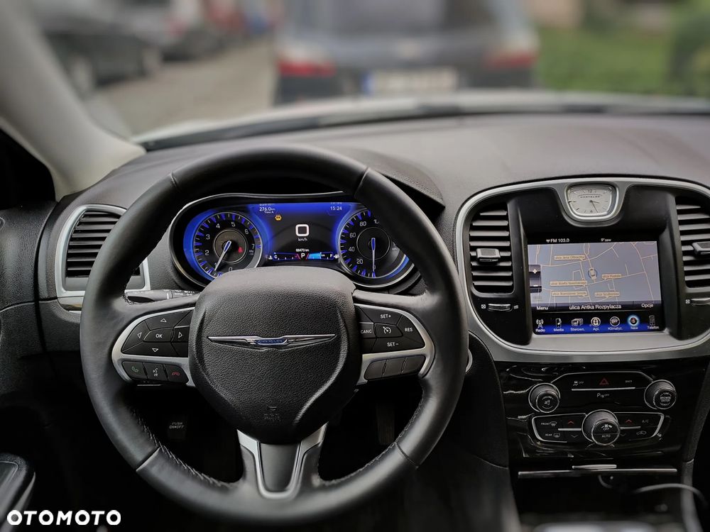 Chrysler 300 - 15