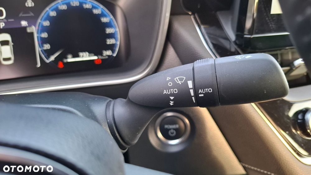 Toyota Corolla 1.8 Hybrid Comfort - 16
