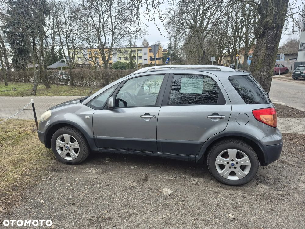 Fiat Sedici 1.9 Multijet DPF 4x4 Luxury - 3