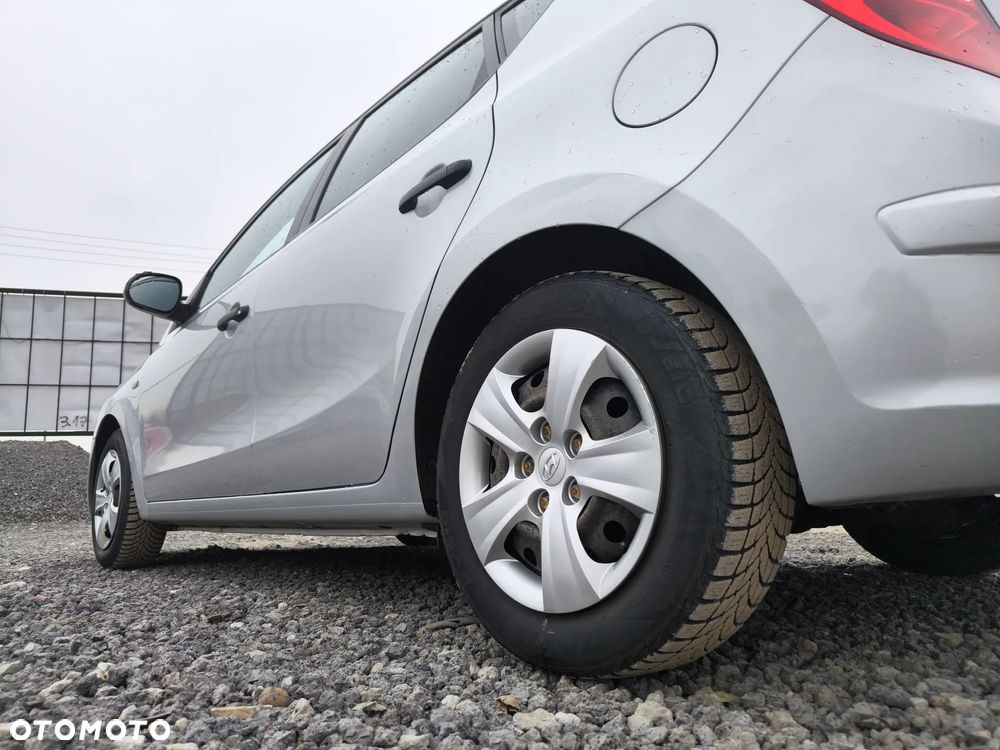 Hyundai i30 1.4 Classic + - 13